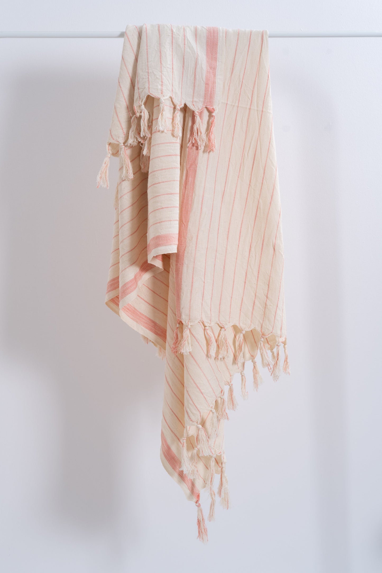 Drama Coral Towel